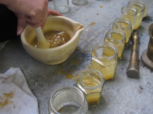Extracting natural pigments - ochre
