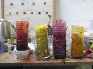 Extracting natural pigments from plants